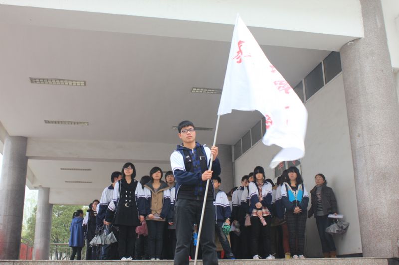 缅怀革命先烈，弘扬民族精神—3月30日皇家royal1688清明节祭扫活动